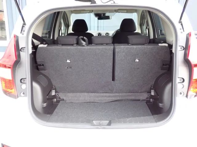 ノート（ニッサン）の車両写真