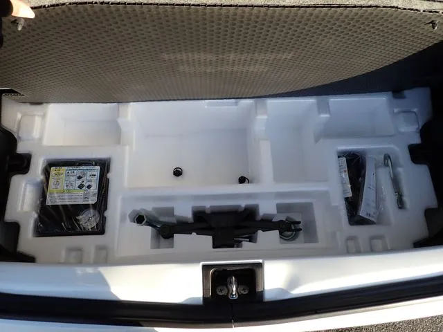 アルト　４ＷＤ（スズキ）の車両写真