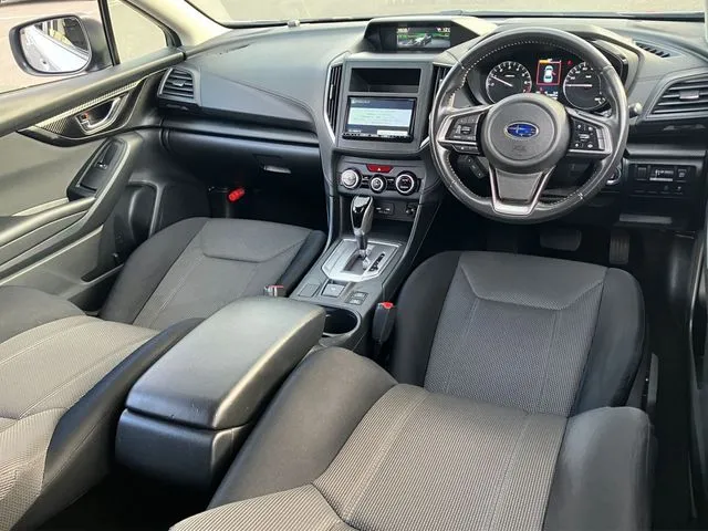 スバル　ＳＵＢＡＲＵ　ＸＶ