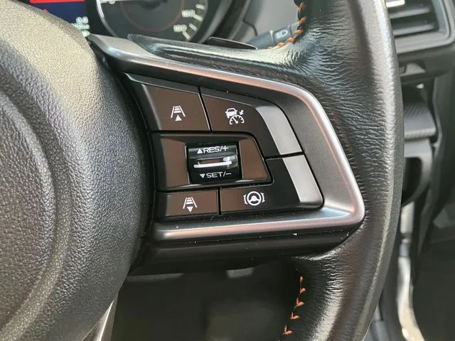 スバル　ＳＵＢＡＲＵ　ＸＶ