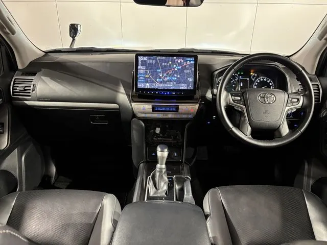 ランドクルーザープラド（トヨタ）の車両写真