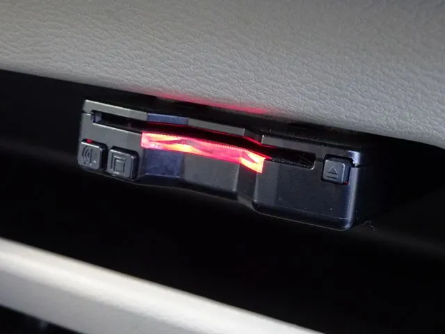 ルークス(ニッサン)の車両写真