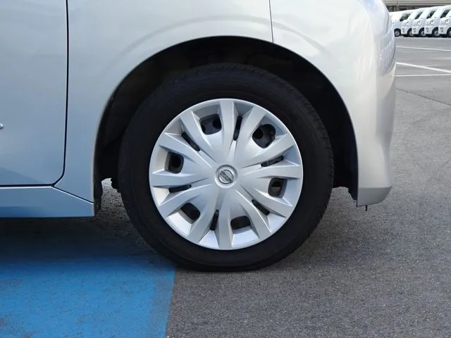 ルークス(ニッサン)の車両写真