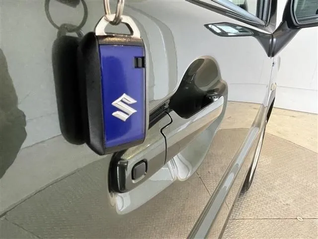 スズキ　ハスラー