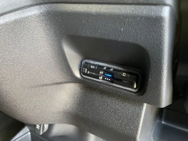 N BOX カスタム(ホンダ)の車両写真