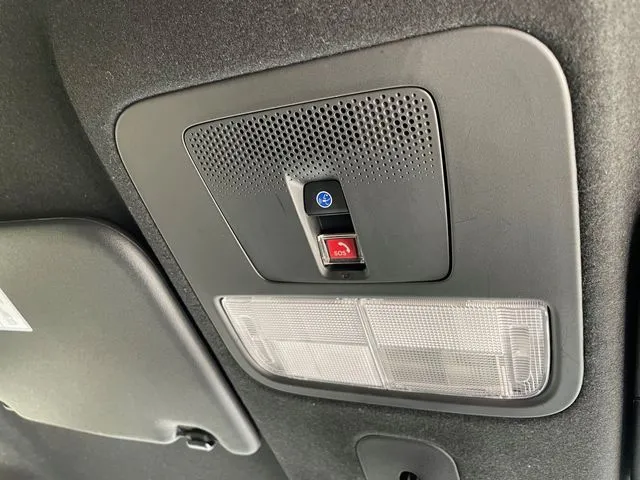 N BOX カスタム(ホンダ)の車両写真