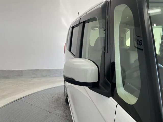 Ｎ　ＢＯＸ（ホンダ）の車両写真