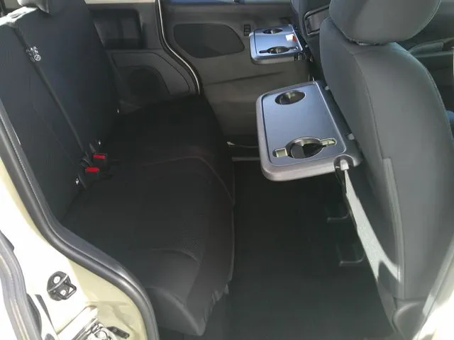 ニッサン ルークス