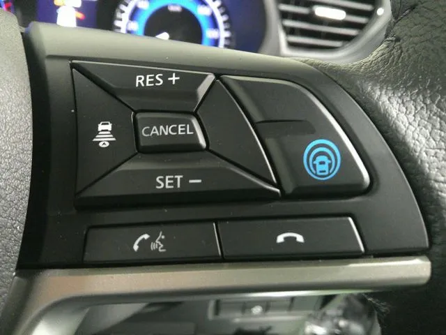 ニッサン　ルークス