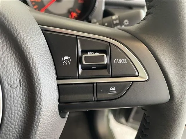 スズキ　ジムニー　４ＷＤ