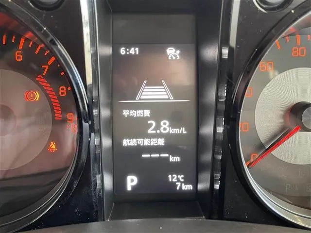 スズキ　ジムニー　４ＷＤ