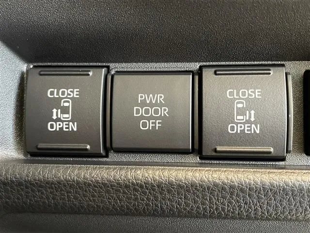 トヨタ　シエンタ　ハイブリッド