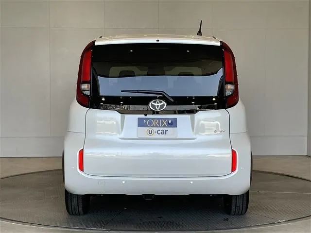 トヨタ　シエンタ　ハイブリッド