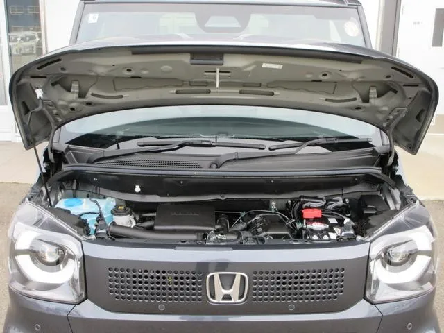 ホンダ　Ｎ　ＢＯＸ　４ＷＤ