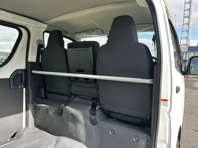 トヨタ ハイエースバン 2WD