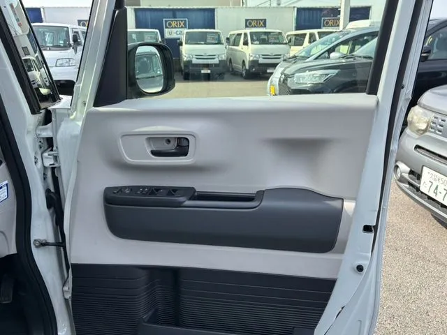 Ｎ　ＢＯＸ（ホンダ）の車両写真