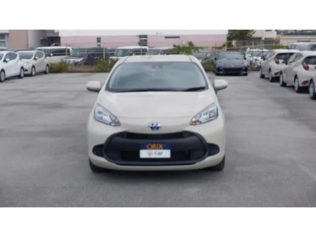 アクア（トヨタ）の車両写真