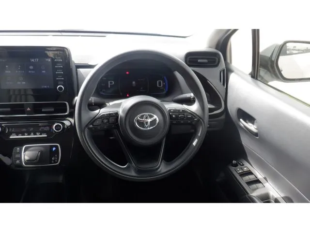 アクア（トヨタ）の車両写真