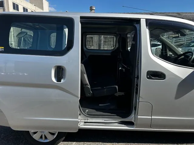 NV200バネットバン(ニッサン)の車両写真
