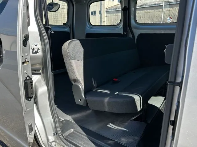 NV200バネットバン(ニッサン)の車両写真