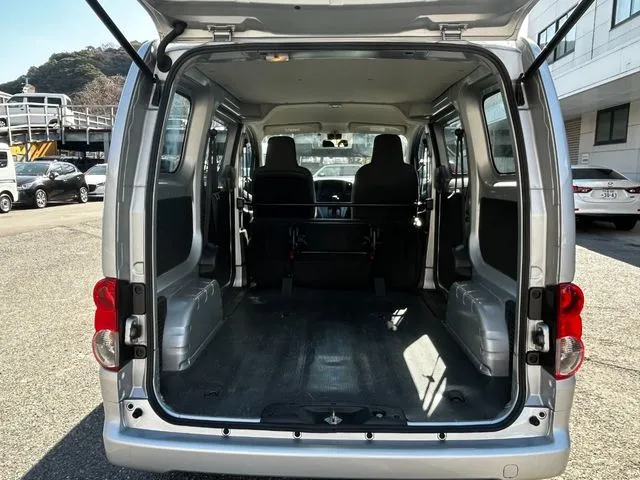 NV200バネットバン(ニッサン)の車両写真
