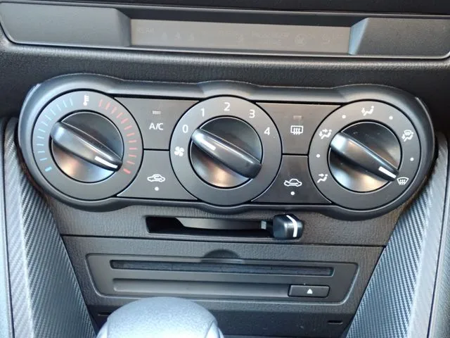 マツダ　ＭＡＺＤＡ２