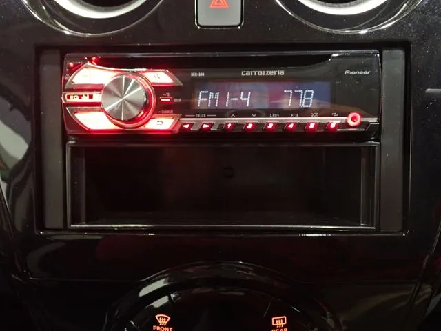 ニッサン　ノート