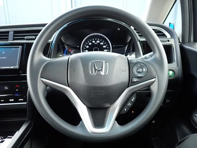 ホンダ　シャトル　ハイブリッド