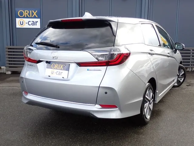 ホンダ　シャトル　ハイブリッド