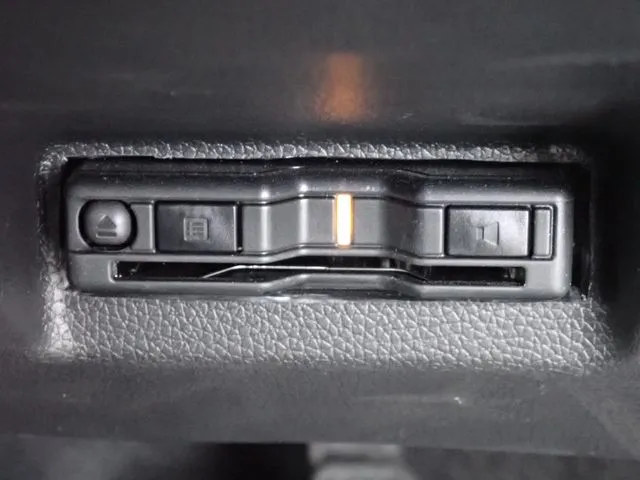 ホンダ　シャトル　ハイブリッド