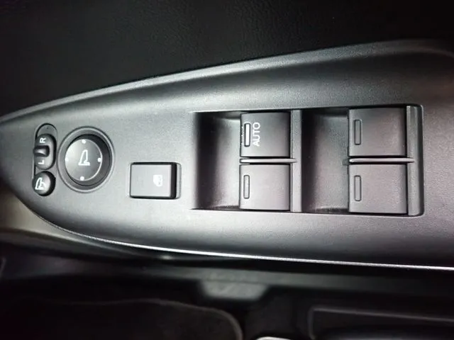 ホンダ　シャトル　ハイブリッド