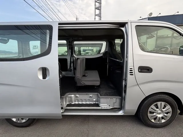 ＮＶ３５０キャラバン　１．２ｔ（ニッサン）の車両写真