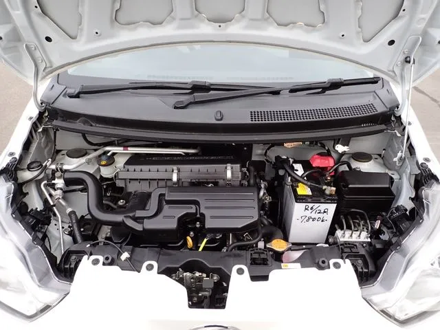 ミラ　イース（ダイハツ）の車両写真