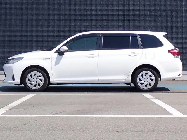 トヨタ カローラフィールダー ハイブリッド