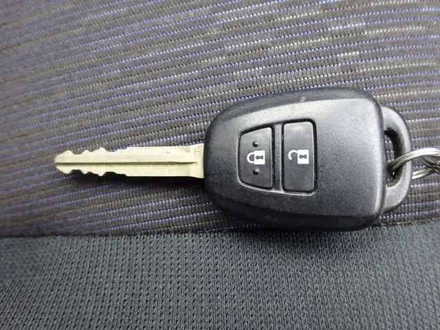 トヨタ カローラフィールダー ハイブリッド