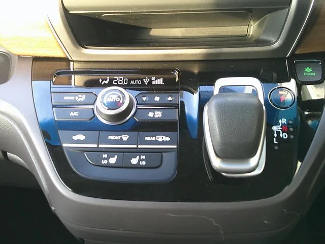 フリードプラス　ハイブリッド（ホンダ）の車両写真