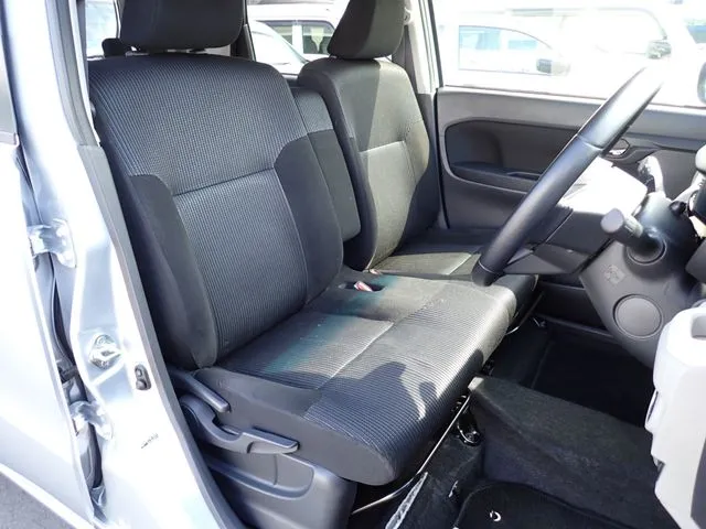 ダイハツ ムーヴ