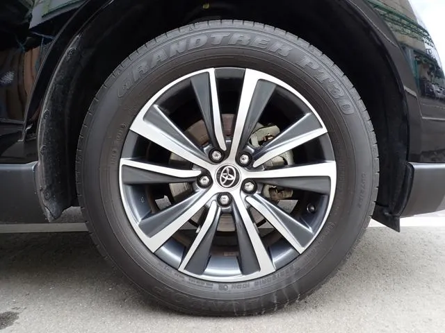 ハリアー ハイブリッド(トヨタ)の車両写真