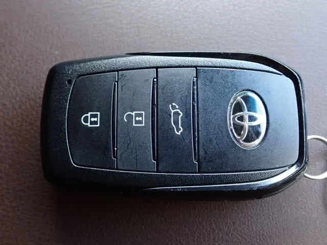 トヨタ　ハリアー　ハイブリッド