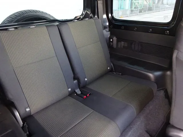 ジムニー　４ＷＤ（スズキ）の車両写真