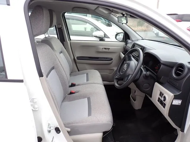 パッソ(トヨタ)の車両写真