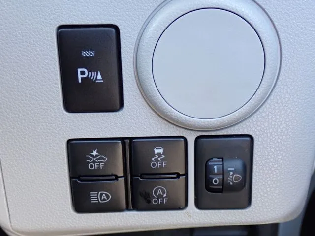 ミラ　イース（ダイハツ）の車両写真