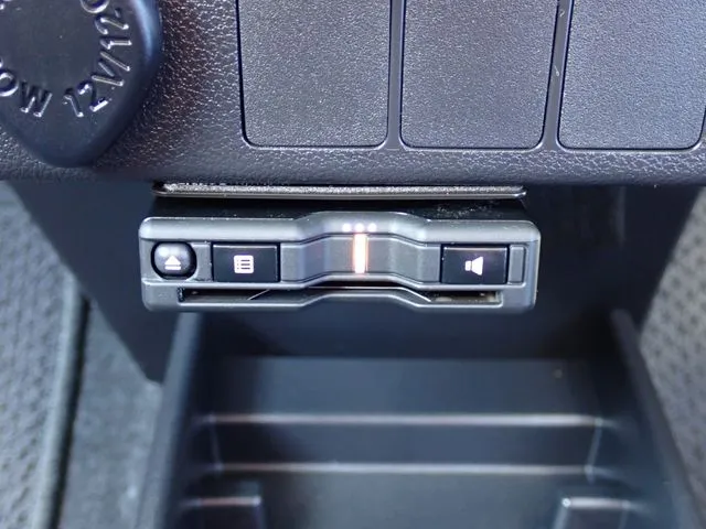 ミラ　イース（ダイハツ）の車両写真