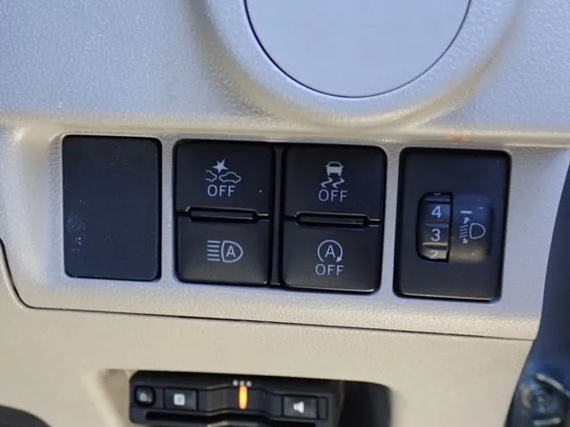 ムーヴ（ダイハツ）の車両写真