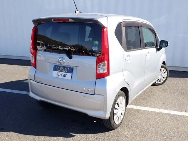 ムーヴ（ダイハツ）の車両写真