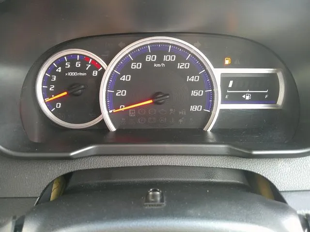 ルーミー（トヨタ）の車両写真