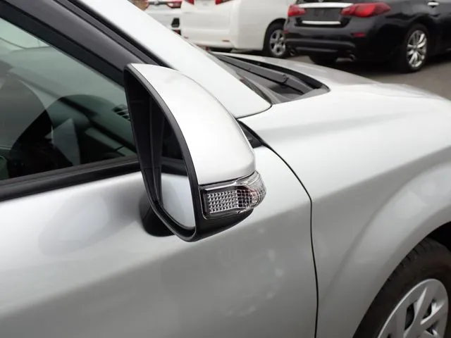 カローラアクシオ（トヨタ）の車両写真