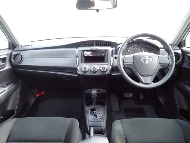 カローラアクシオ（トヨタ）の車両写真