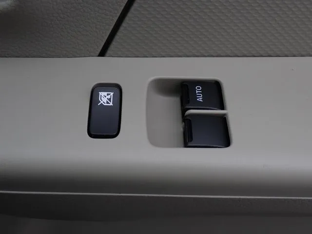 ＮＶ１００クリッパー（ニッサン）の車両写真