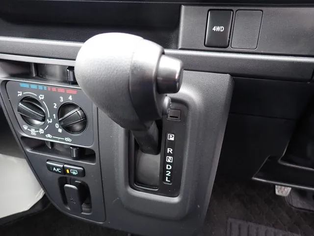 ハイゼットカーゴ　４ＷＤ（ダイハツ）の車両写真